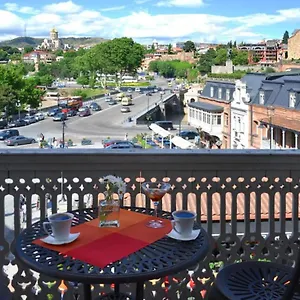 https://old-tbilisi-view-apartment.alltbilisihotels.com