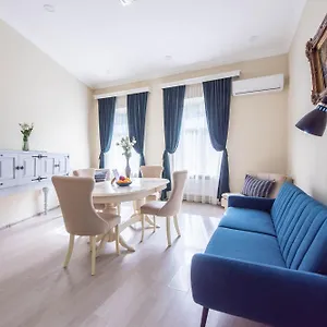 https://old-town-booking-apartment.alltbilisihotels.com